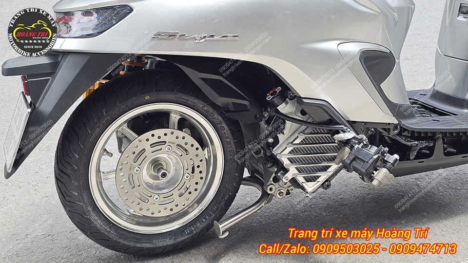 Mâm sau được nâng cấp kèm phanh đĩa tạo điểm khác biệt cho Stylo 160 ABS