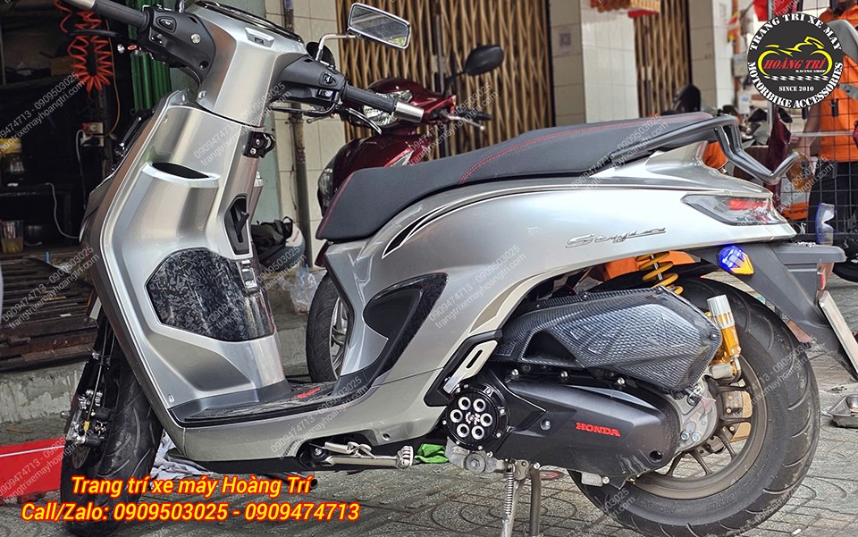 Bộ đôi phụ kiện giúp phần đuôi xe Stylo 160 trở nên ấn tượng và hiện đại hơn