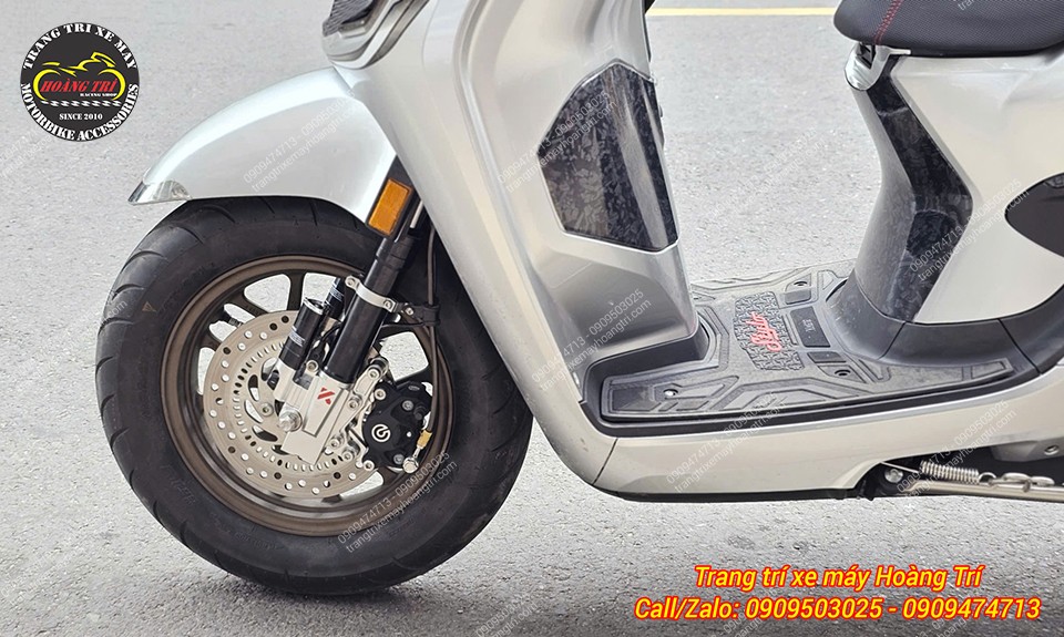 Việc thay phuộc giúp xe vận hành mượt mà hơn khi di chuyển trên mặt đường xấu
