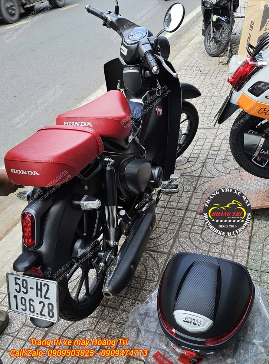 Thùng Givi 270N đã sẵn sàng lắp lên xe Super Cub