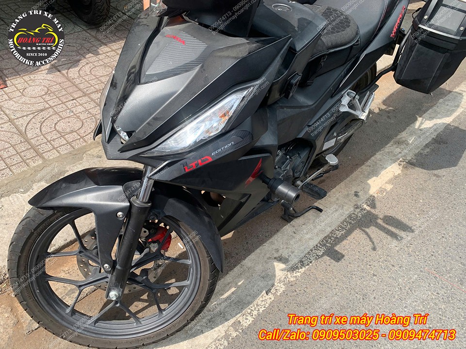 Thiết kế có chiều dài vừa đủ, không ảnh hưởng đến việc vận hành xe