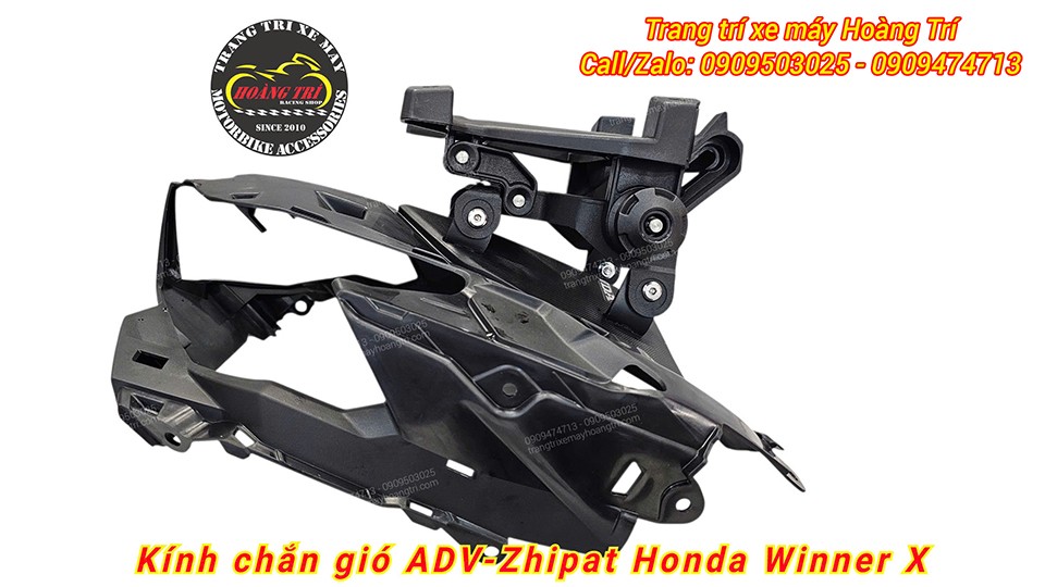 Pát được gắn trực tiếp vào phần mặt nạ trước của Winner X