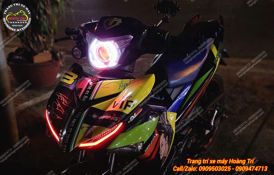 Khi bật sáng, bi cầu Exciter 150 đảm nhận vai trò của đèn pha