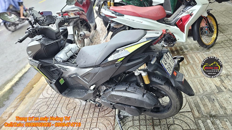 Liên hệ đặt hàng hoặc đến trực tiếp Shop để được hỗ trợ lắp cho NVX V3 của bạn
