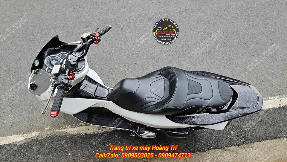 Đừng quên phối hợp thêm phụ kiện khác: bao tay, tay thắng, kính hậu, móc treo,...