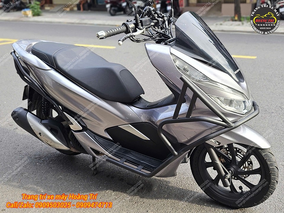 Anh em có thể khoan lỗ để gắn pát trang bị thêm đèn trợ sáng nếu cần