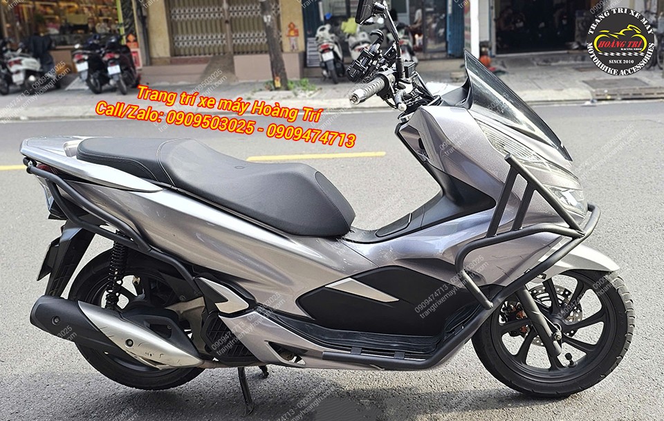 Tổng thể PCX 2018 sau khi nâng cấp trở nên an toàn và hầm hố hơn