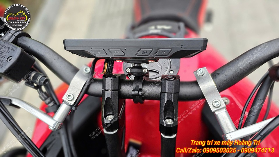 Màn hình Chigee AIO-6 lắp trên ghi đông mang đến sự tiện nghi khi sử dụng