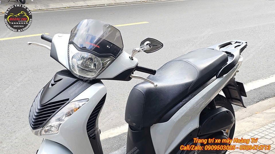 Chiếc kính H2C V8 còn giúp xe của bạn thêm phần nổi bật, dễ nhận diện