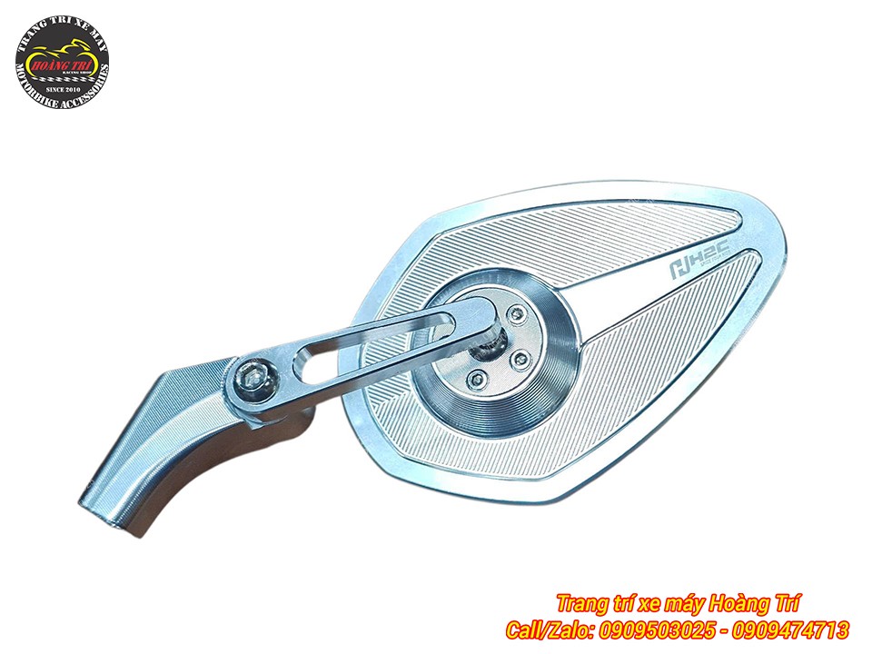 Nếu thích sự sang trọng, anh em có thể chọn phiên bản màu bạc