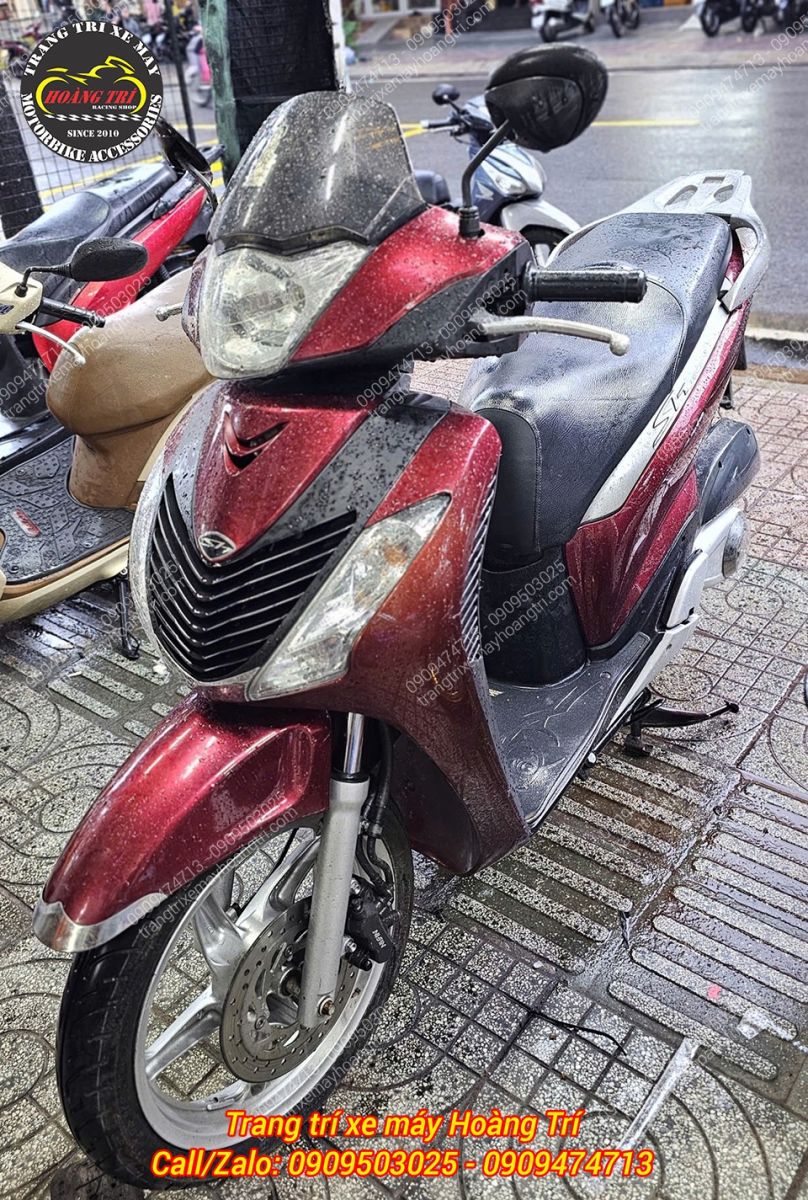 Khoảnh khắc đầu tiên khi xe vừa được đưa đến Hoàng Trí Shop