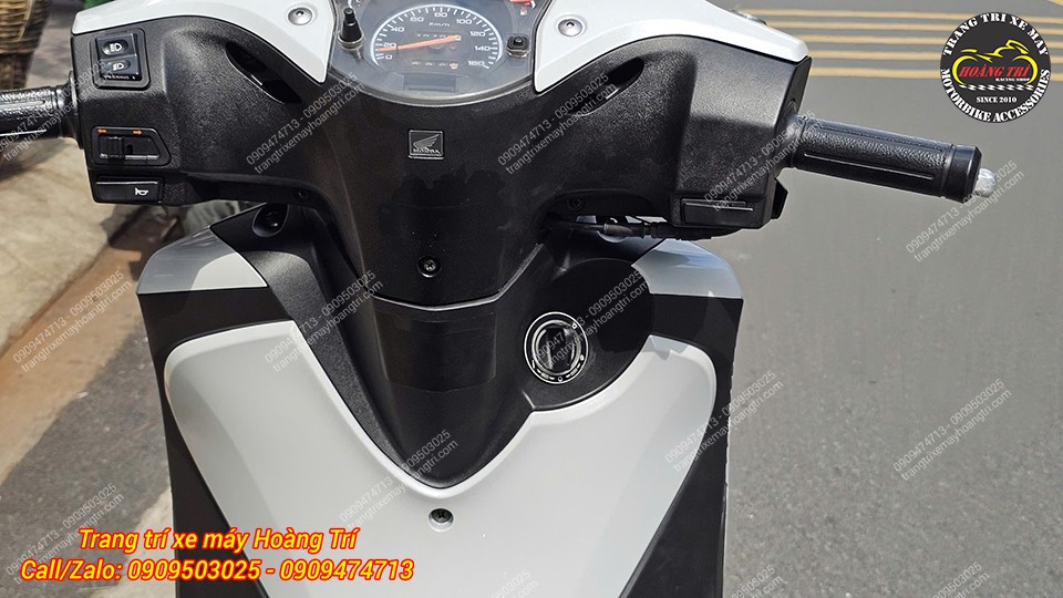 Ổ khóa zin Sh Ý được thay thế bằng khóa Smartkey tiện nghi