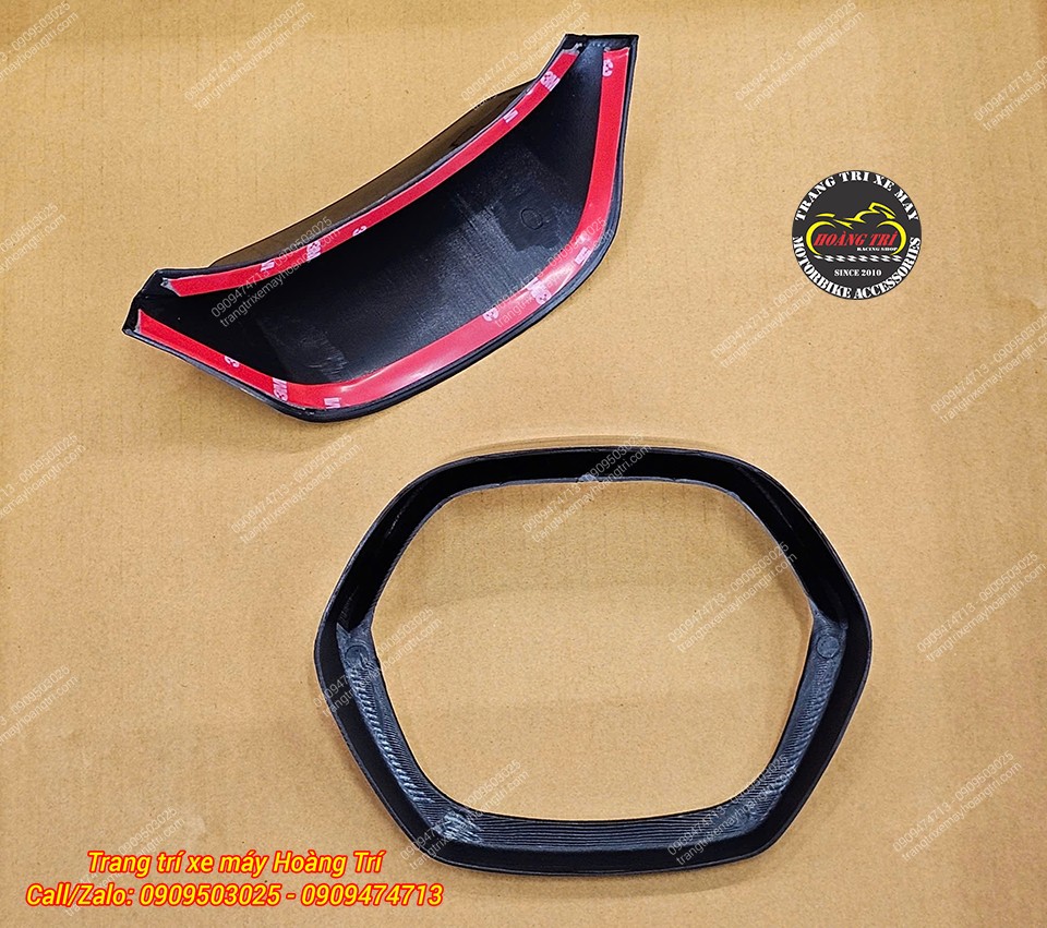 Chỉ cần gỡ lớp keo dán 2 mặt và dán trực tiếp lên xe là hoàn tất quá trình trang bị cho xe