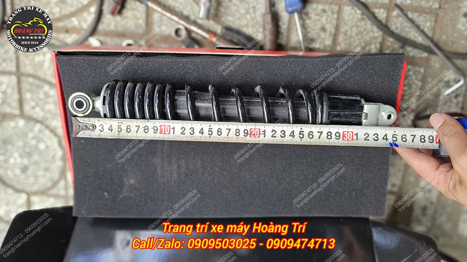 Phuộc zin trên xe Stylo 160 có kích thước chiều dài 350mm