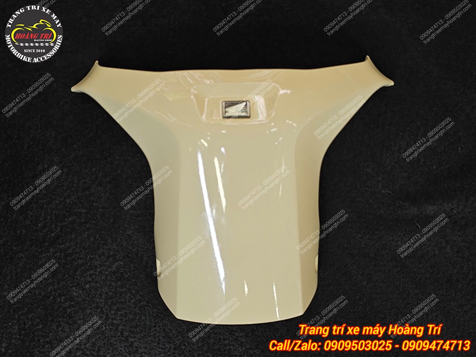 Ốp sau tay lái Stylo 160 với logo cánh chim Honda