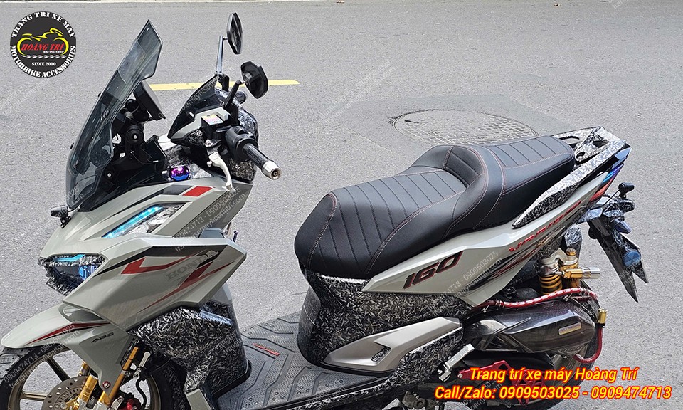 Kết hợp hoàn hảo với ngoại hình mạnh mẽ của Vario 160 – lựa chọn cho người mê thể thao