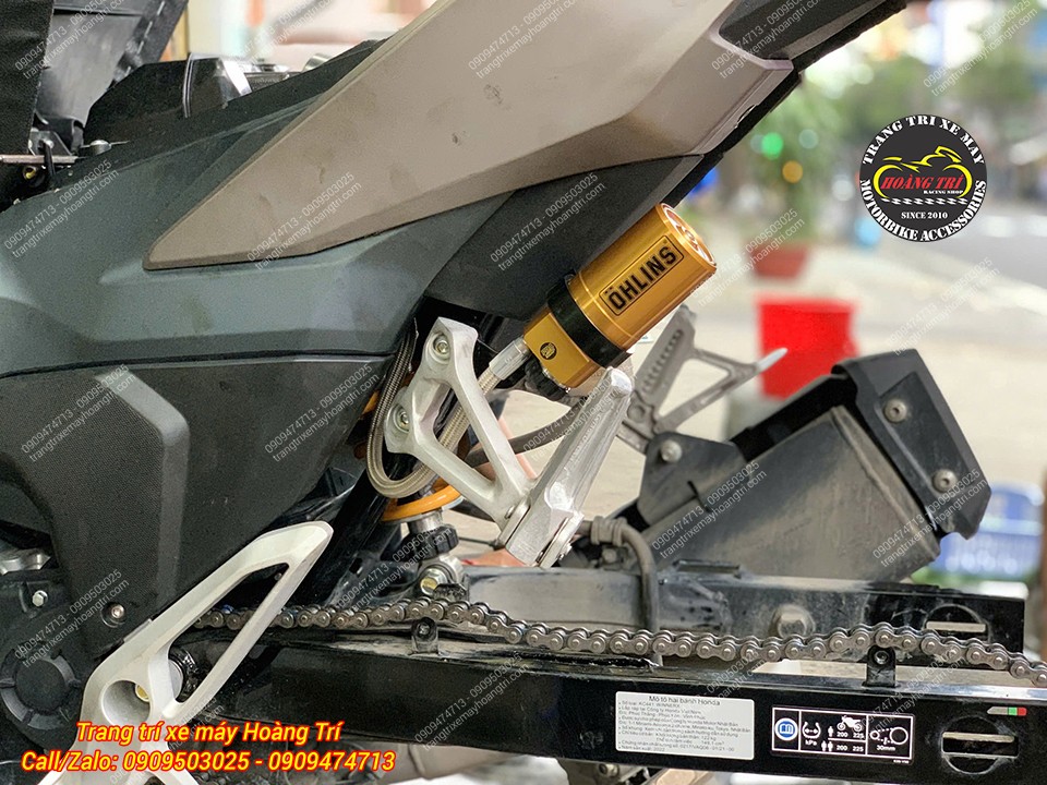 Góc ngang để anh em có thể xem bình dầu Ohlins HO611 rõ hơn