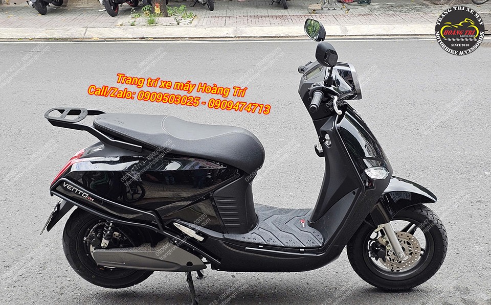 Bạn chỉ việc tháo thảm ra, vệ sinh lại là có ngay chiếc thảm như mới