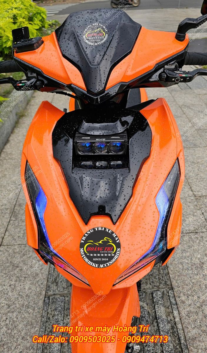 Phần mặt nạ của xe được in 3D riêng giúp thao tác lắp đặt nhanh và chuẩn xác