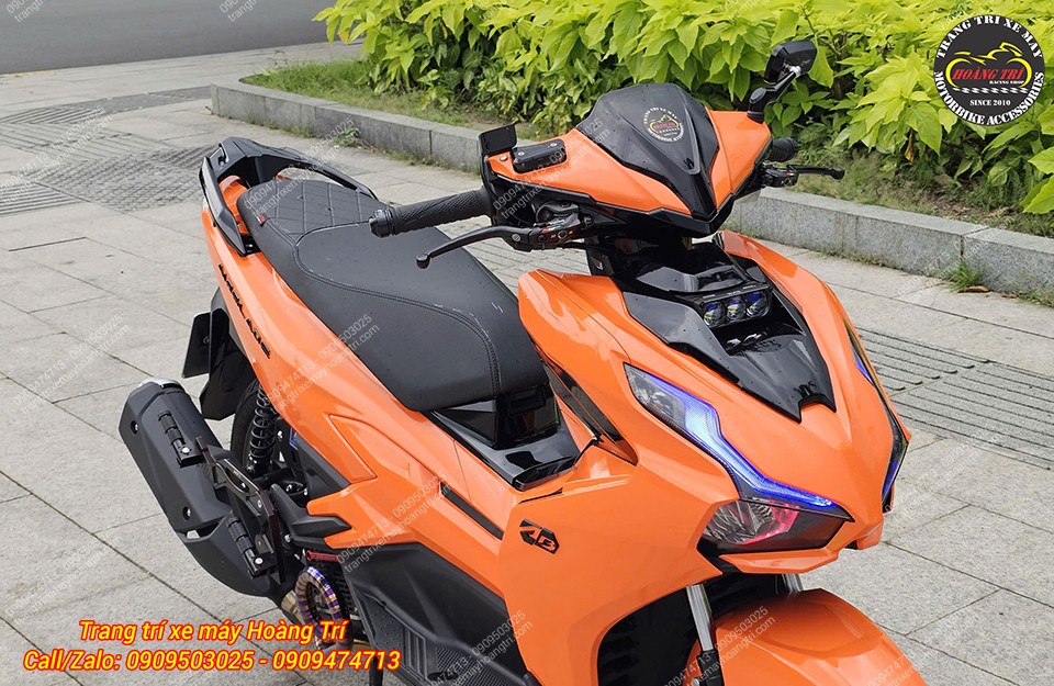 Tuy nhiên, sau khi in xong, quá trình gắn đèn diễn ra rất dễ dàng và gọn gàng