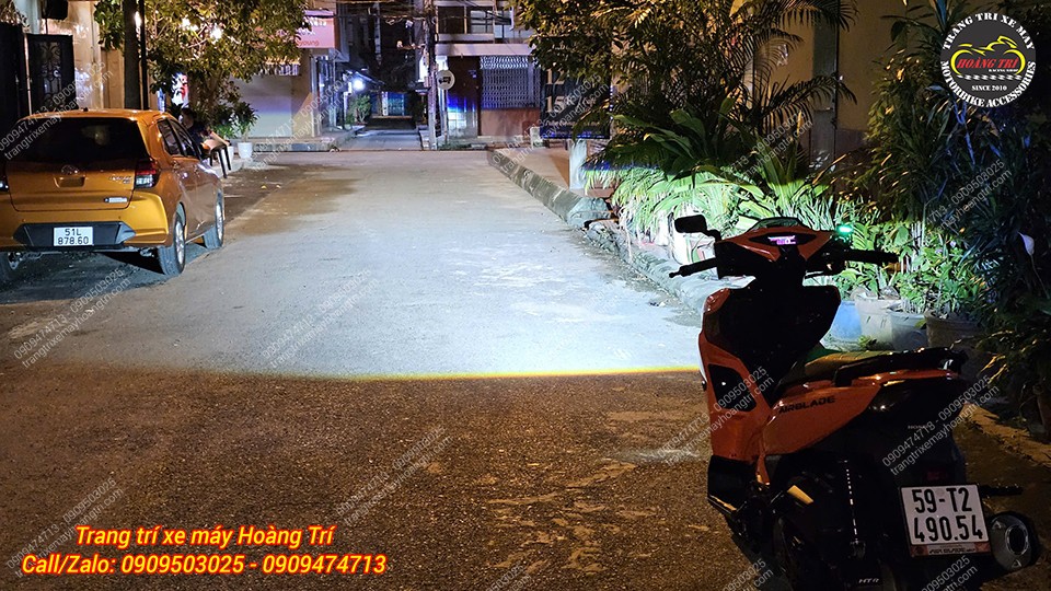 Chế độ cos của Aozoom Extra 3 cho ánh sáng mạnh và độ bám đường rất tốt