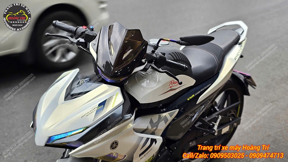 Sau khi nâng cấp thùng kiểu bình xăng, xe Exciter 150 vẫn giữ được góc lái ổn định, không bị ảnh hưởng nhiều