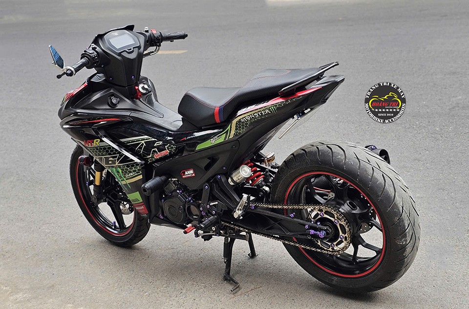Mẫu tem trùm thương hiệu HTR cho chiếc Exciter 155 đã được hoàn thiện với độ tỉ mỉ cao