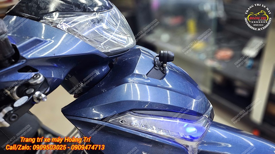 Anh chủ đã chọn trang bị màn hình và camera hành trình cho chiếc Future của mình