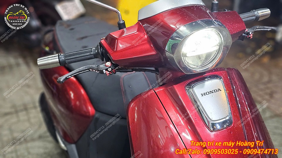 Ba món phụ kiện nâng tầm phong cách cho Giorno gồm bao tay, tay thắng và gù tay lái