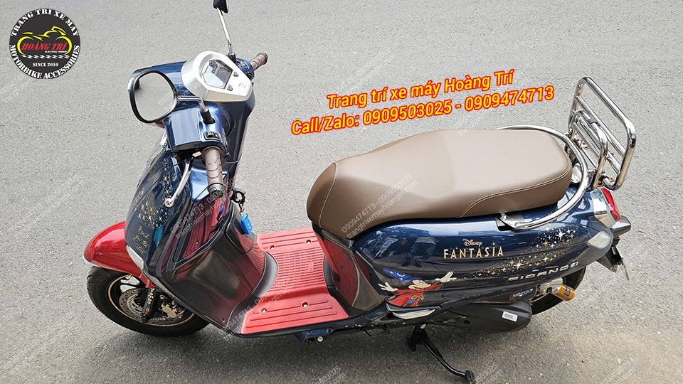 Mang hơi hướng thiết kế Vespa nhưng vẫn rất phù hợp với dáng vóc của Giorno 125