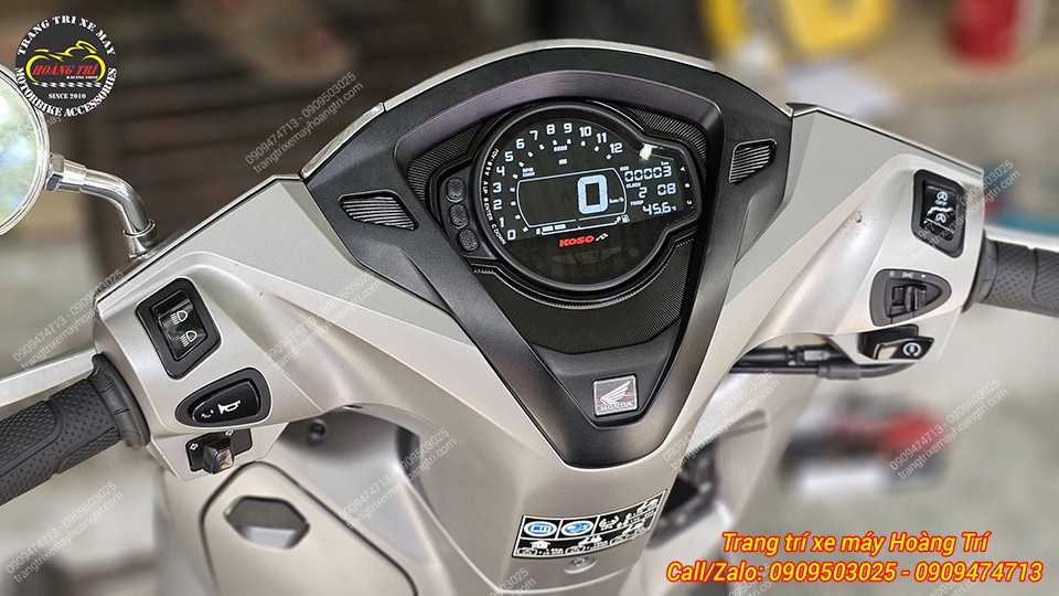 Một chiếc Lead nữa vừa được nâng cấp với đồng hồ Koso MS01 hiện đại