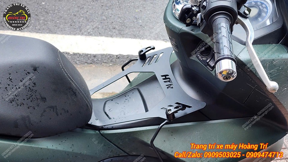 Chiếc PCX đã được trang bị baga giữa loại không cần khoan nhựa cao cấp