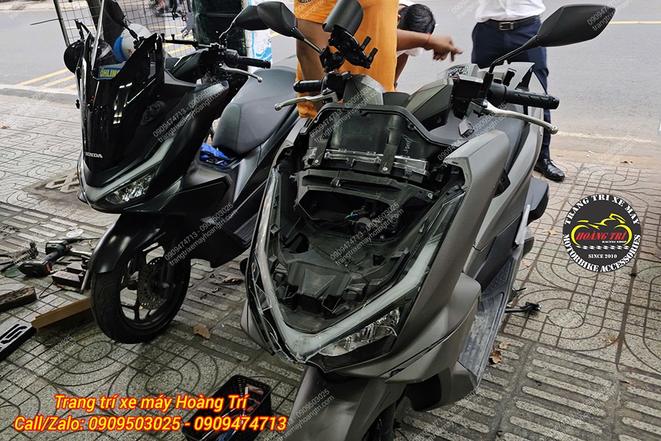Cụm đèn pha PCX 160 chính hãng nên anh em hoàn toàn yên tâm về chất lượng sản phẩm