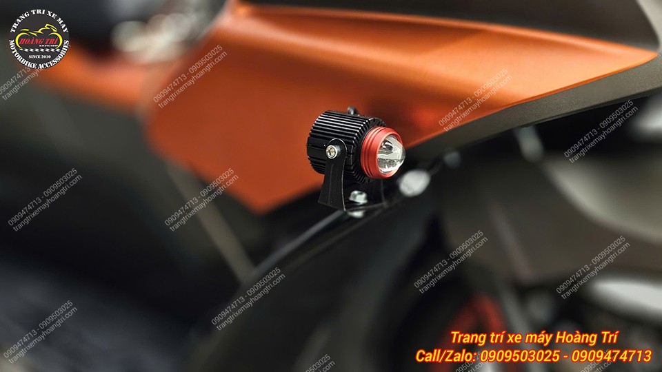 Chiếc đèn trợ sáng có kích thước nhỏ gọn - Phiên bản mini Eco Light M9