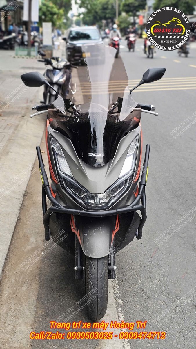 Anh em có thể trang bị thêm cặp kính hậu kiểu dáng thể thao để tăng thêm phần cuốn hút cho xe