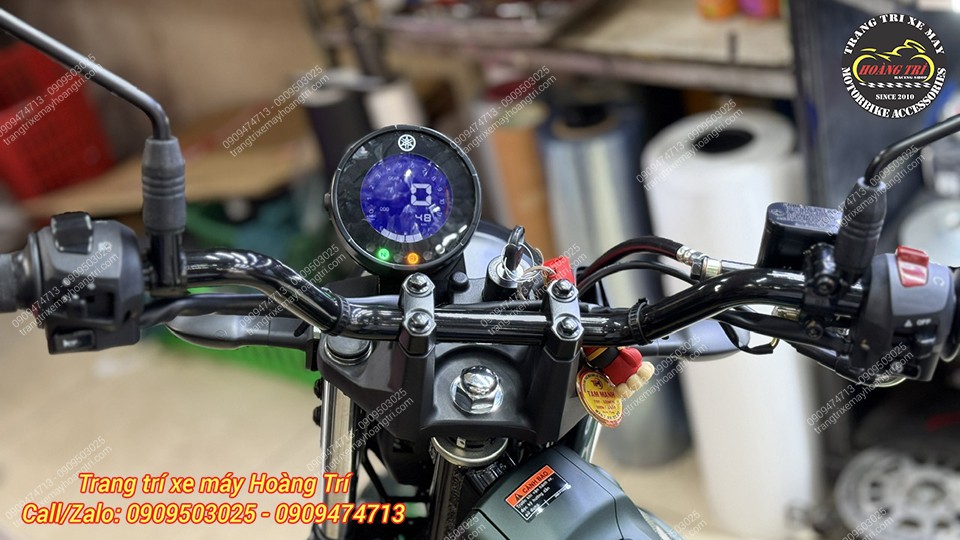 Chiếc PG-1 2025 vừa được mang đến shop để dán keo trong nhám bảo vệ bề mặt xe