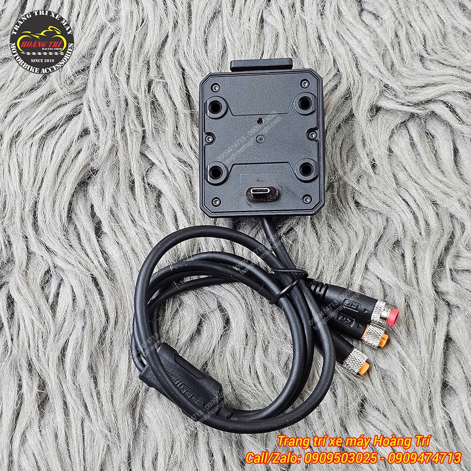 Một phần cố định trực tiếp trên giá đỡ, phần còn lại gắn với màn hình Chigee 6