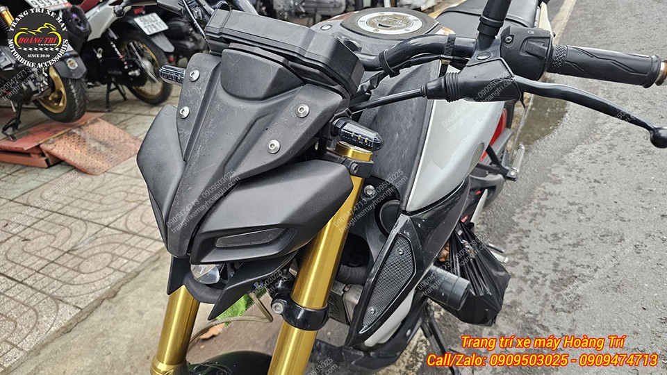 Kiểu dáng nhỏ gọn giúp xi nhan K4 hạn chế tối đa khả năng gãy khi có va chạm