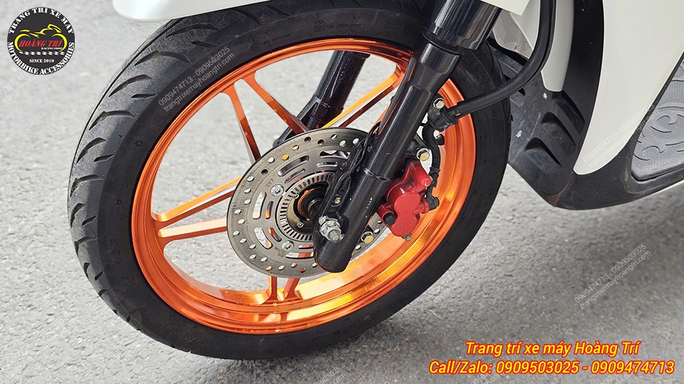 Hình ảnh phần mâm trước trong bộ mâm X1R 5 cây kiểu ngôi sao sau khi hoàn thiện lắp đặt