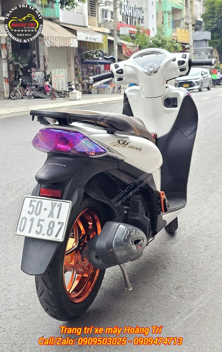 Màu sắc phối lại hài hòa, tươi sáng mang đến cảm giác lái mới mẽ và diện mạo hoàn toàn mới