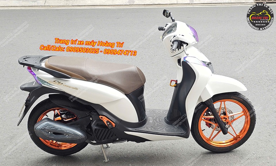 Nếu xe của bạn đã cũ, xuống màu, phụ kiện zin bị gỉ sét thì không cần mua xe mới