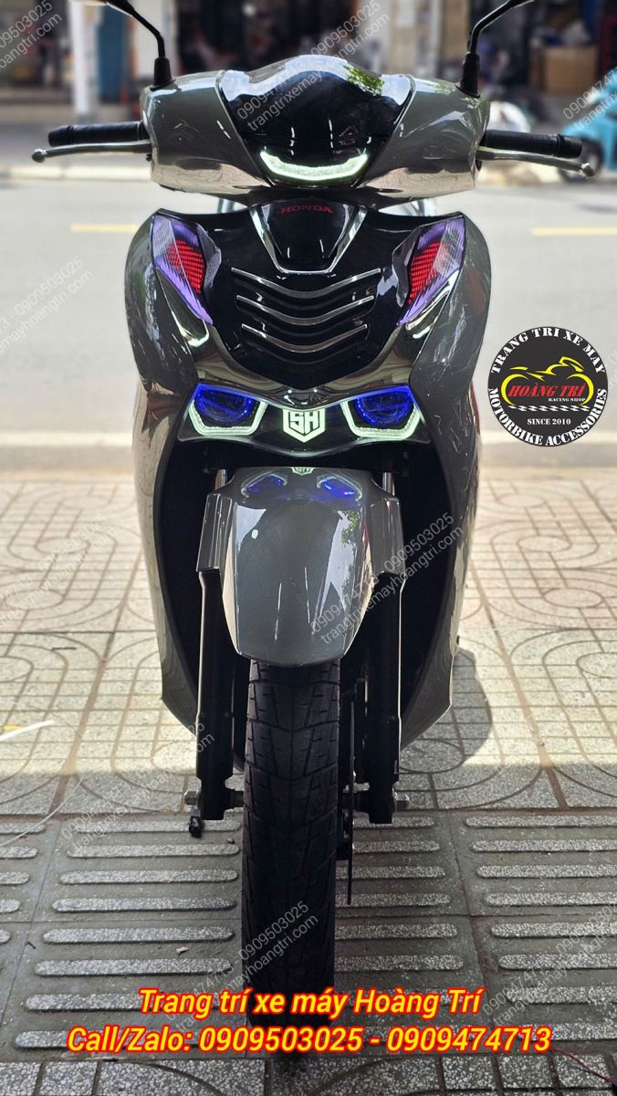 Sự kết hợp của hai món phụ kiện này tạo nên phiên bản SH 2020 CBS đẳng cấp hơn