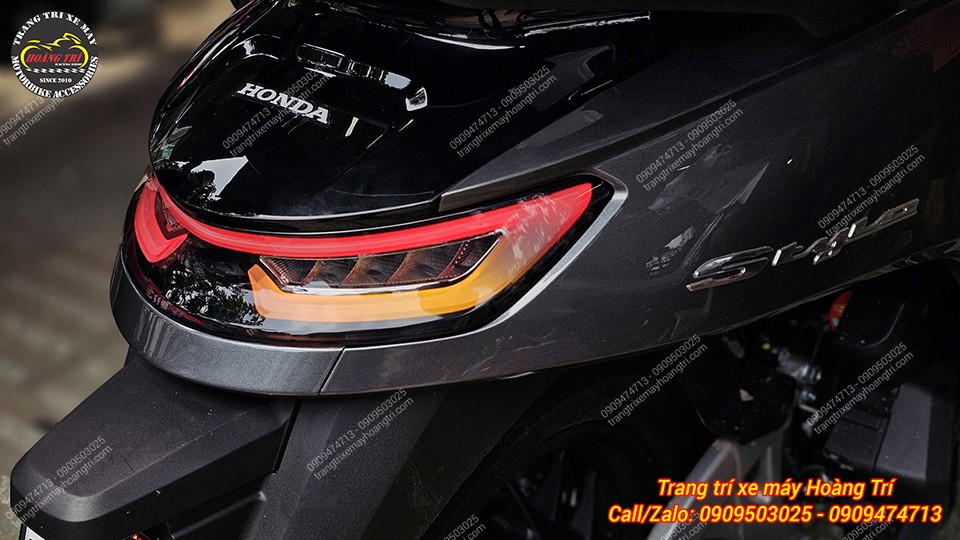 Khi bật xi nhan, hiệu ứng LED chạy của đèn JPA tạo điểm nhấn cực kỳ bắt mắt