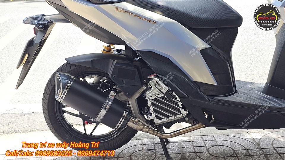 Vario 125 2024 trở nên mạnh mẽ và cá tính hơn khi lắp pô carbon F1