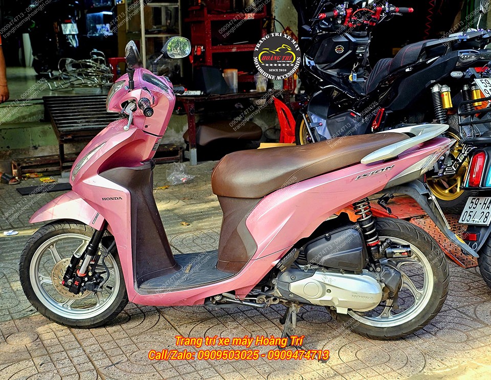 Dàn chân sau được trang bị thêm phuộc Racing Boy Tarmax chất lượng cao