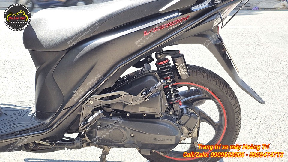 Trang bị phuộc YSS G-Sport giúp xe nhún êm ái, cân bằng và tùy chỉnh linh hoạt hơn trong mọi điều kiện