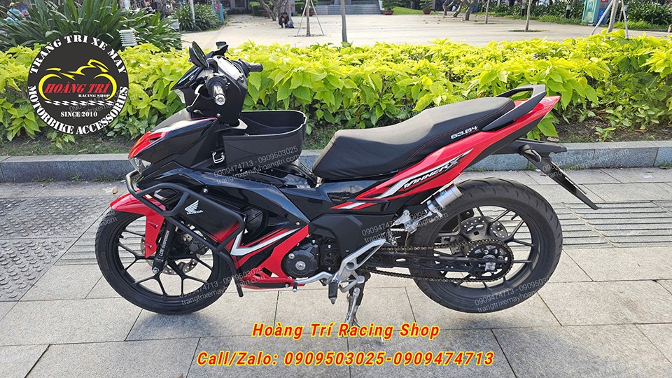 Ngoài bảo vệ, khung còn giúp xe trông hầm hố và thể thao hơn