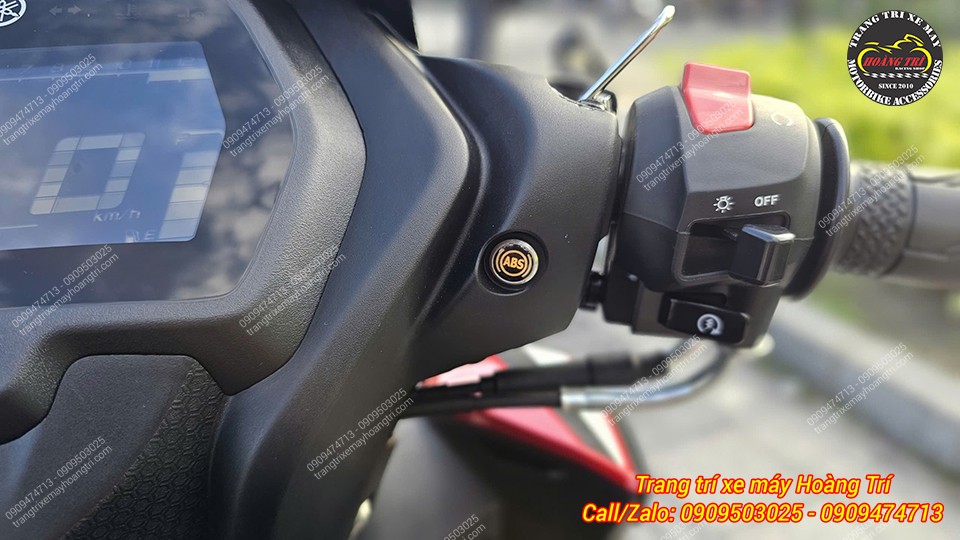Đèn báo ABS được chuyển sang bên phải cùm tay lái của xe
