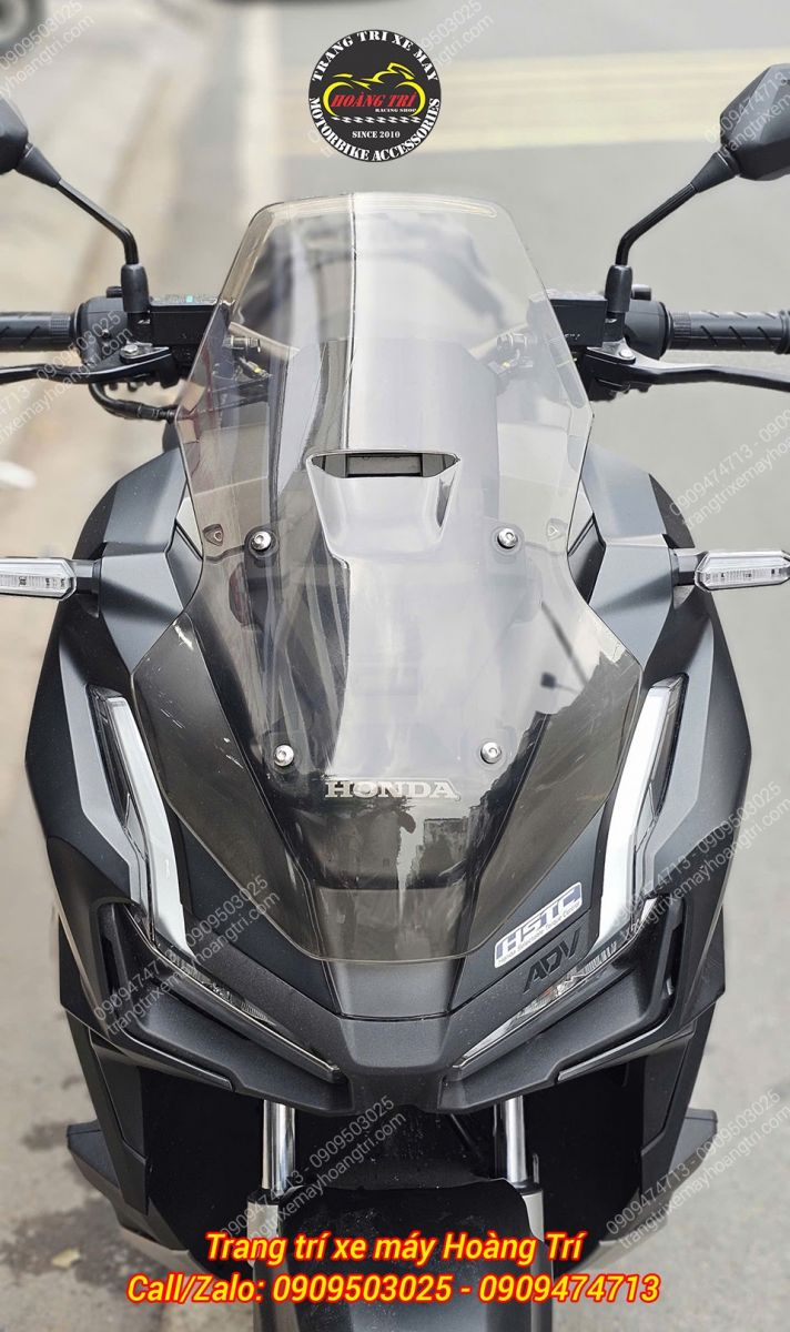 Không chỉ đẹp, việc dán còn giúp bảo vệ phụ kiện khỏi trầy xước tối đa