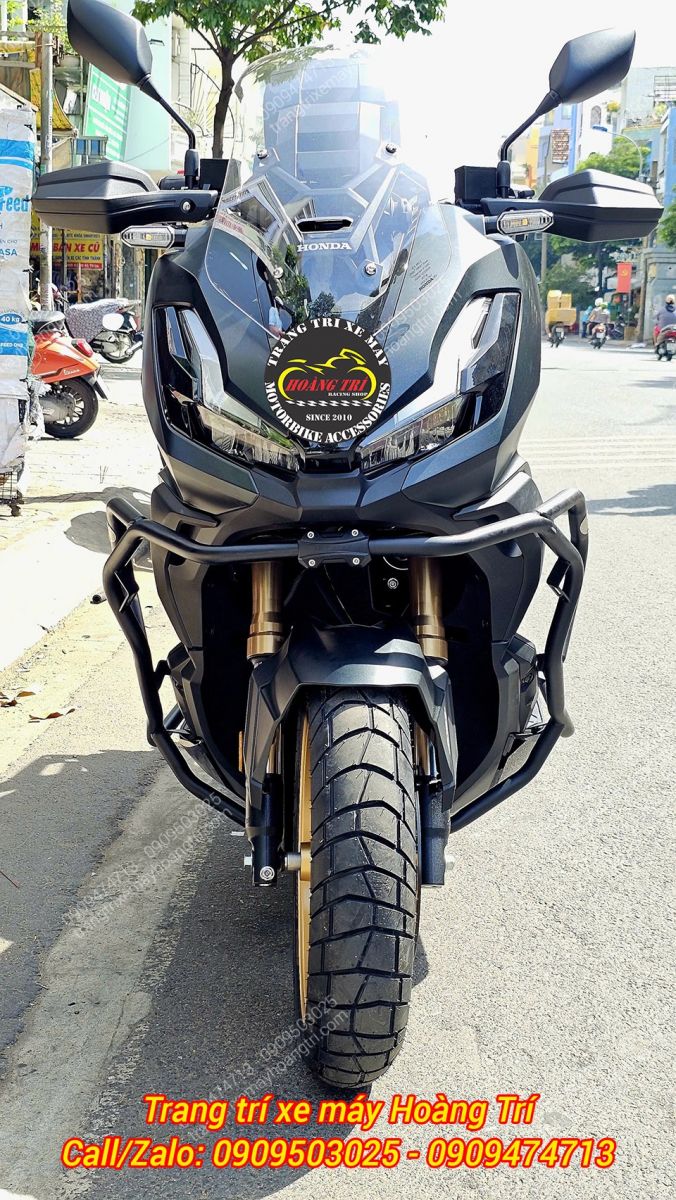 Điểm ghép nối được lót cao su chống đổ MotoWolf tạo cảm giác liền mạch